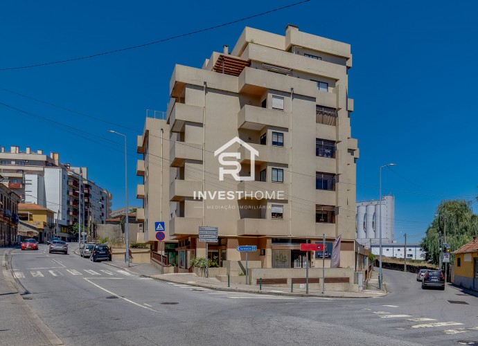 Loja para Arrendamento | Leça do Balio – Ponte da Pedra
