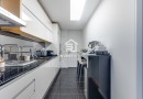Apartamento T2 | 2 Frentes | 2011 | Varanda | 2 Lug Garagem | Arrumos