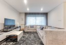 Apartamento T2 | 2 Frentes | 2011 | Varanda | 2 Lug Garagem | Arrumos