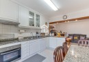 Apartamento T2 | A 350 m da Estação de Metro | Lug. Garagem e Arrumos | Excelente estado conservação