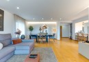 Apartamento T2 | Renovado | Metro | Garagem 2 viaturas | Arrumos