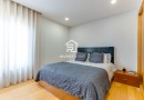 Apartamento T2 | Renovado | Metro | Garagem 2 viaturas | Arrumos
