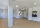 Apartamento T2+1 | Renovado | Boas Áreas | Varanda | 2 Lugares Garagem