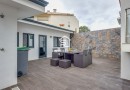 Moradia T3 | Renovada | 3 Frentes | Terraço| Box | Praia Aguda 400m