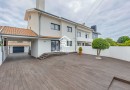 Moradia T3 | Renovada | 3 Frentes | Terraço| Box | Praia Aguda 400m