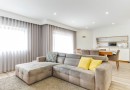 Moradia T3 | Renovada | 3 Frentes | Terraço| Box | Praia Aguda 400m