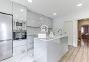Moradia T3 | Renovada | 3 Frentes | Terraço| Box | Praia Aguda 400m