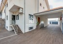 Moradia T3 | Renovada | 3 Frentes | Terraço| Box | Praia Aguda 400m