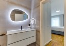 Moradia T4 totalmente remodelada | Metro à porta | Jardim | Box 2 carros | Varandas
