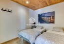Moradia T4 totalmente remodelada | Metro à porta | Jardim | Box 2 carros | Varandas