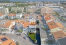 Moradia T4 totalmente remodelada | Metro à porta | Jardim | Box 2 carros | Varandas