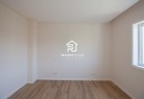  Moradia T5 | Renovada | 4 Frentes | 2 Suites | Jardim | Terraços