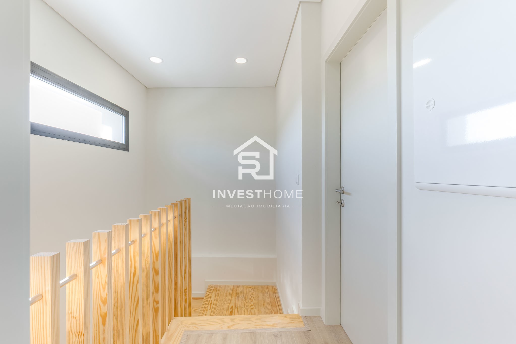 Andar Moradia T3 duplex | 3 Frentes|1º Piso | Rooftop| Box 