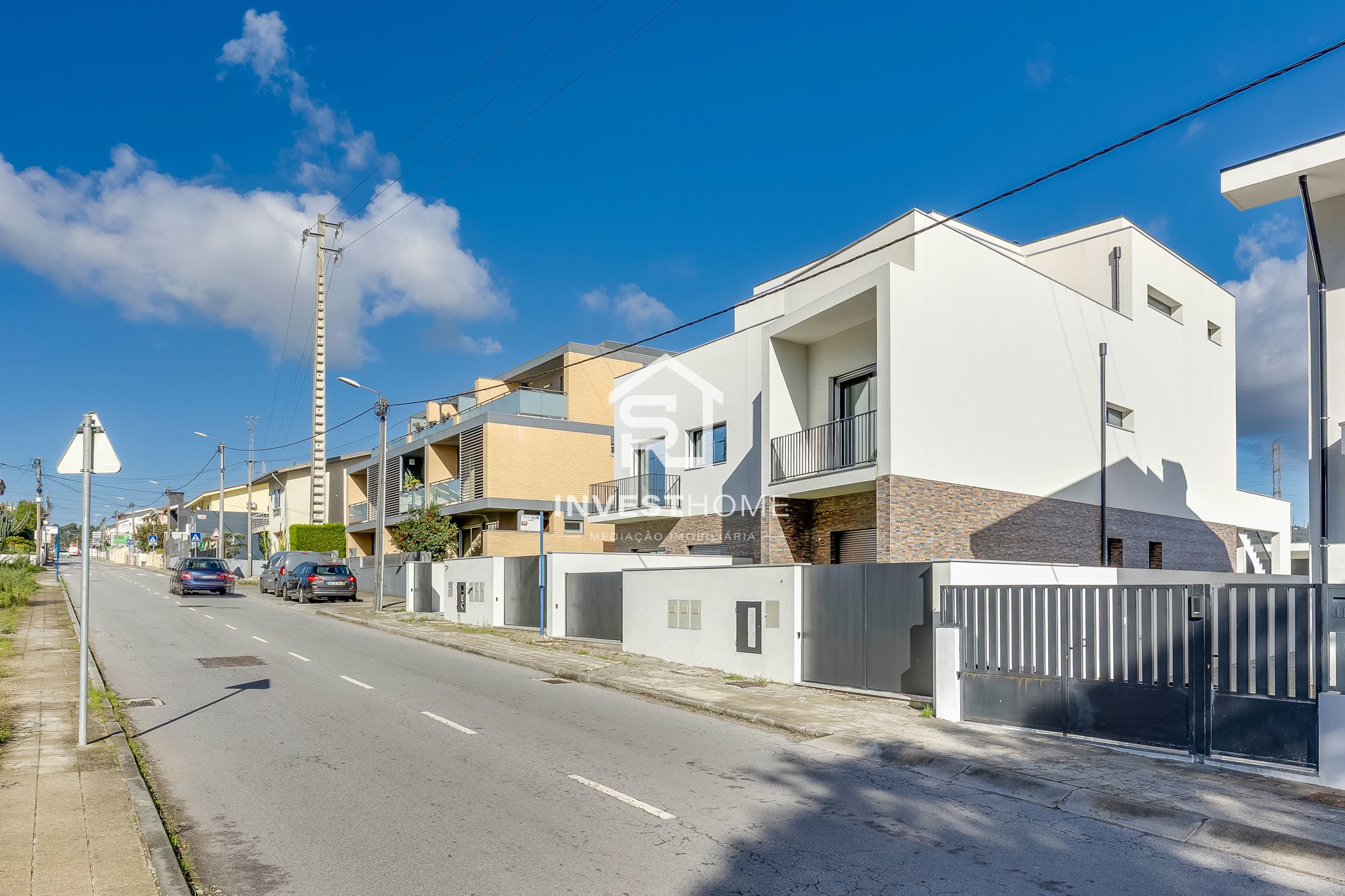 Andar Moradia T3 duplex | 3 Frentes|1º Piso | Rooftop| Box 