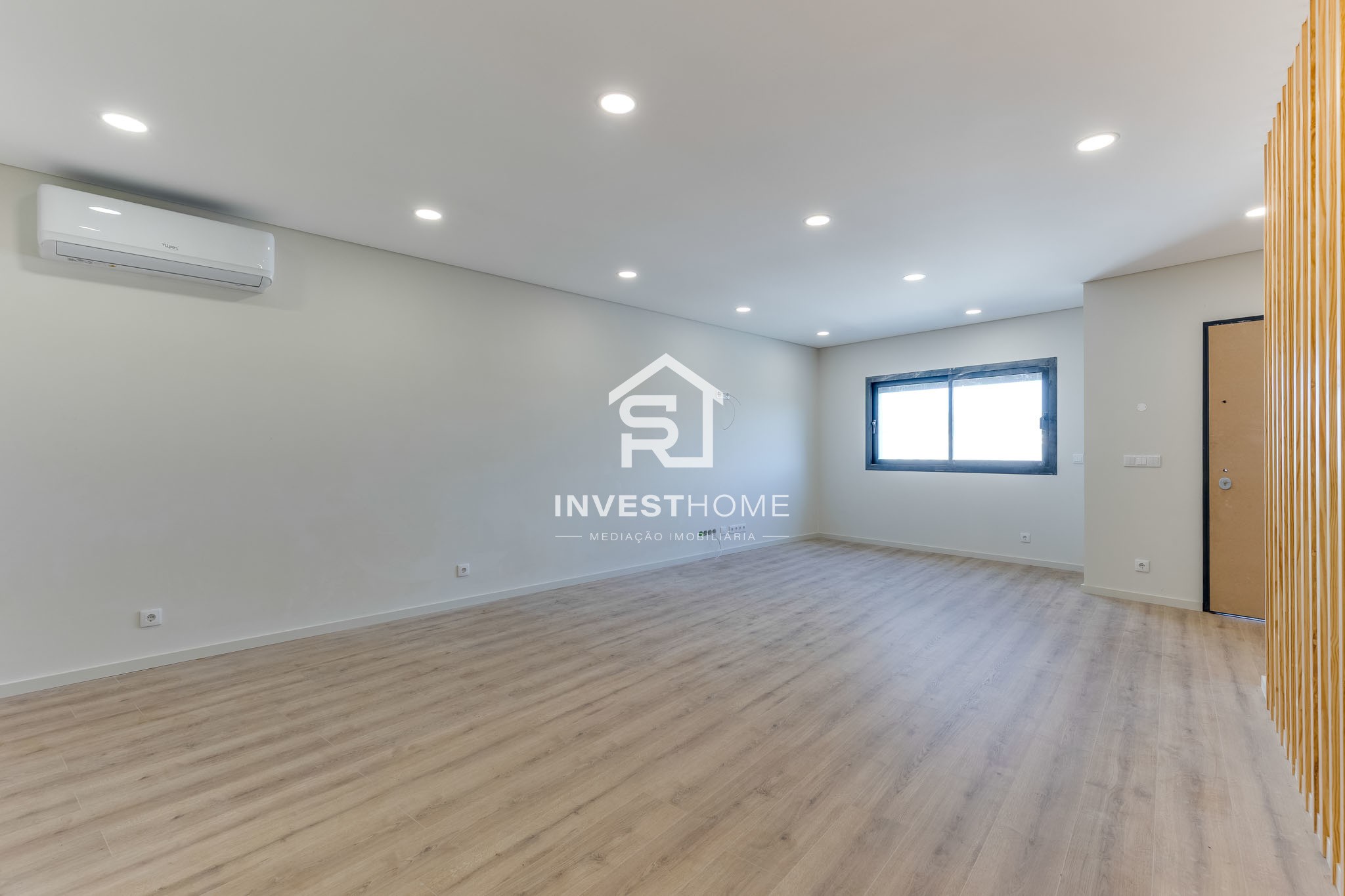 Andar Moradia T3 duplex | 3 Frentes|1º Piso | Rooftop| Box 