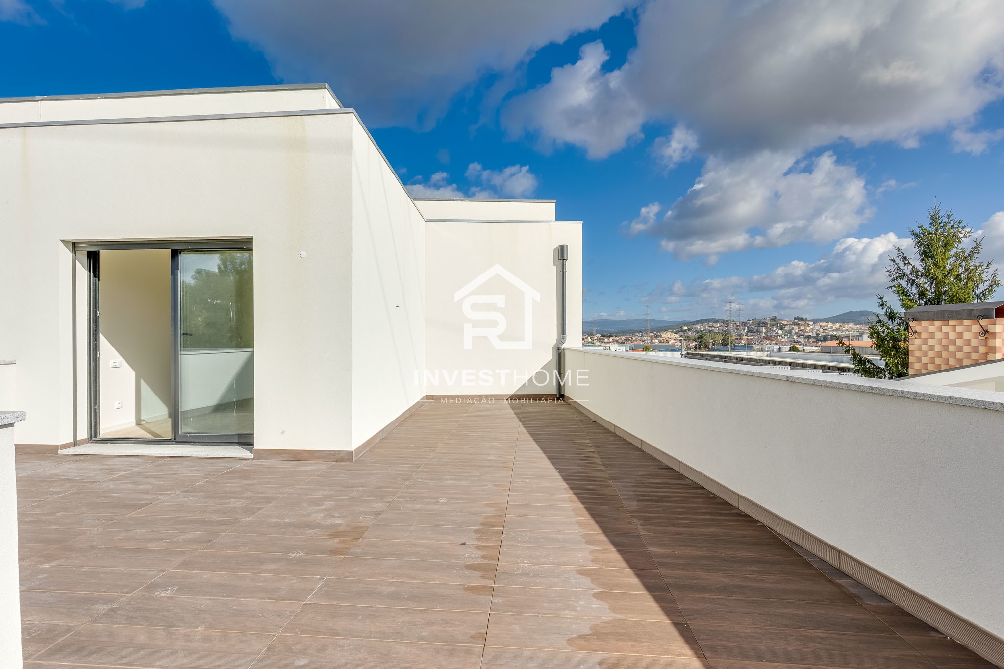 Andar Moradia T3 duplex | 3 Frentes|1º Piso | Rooftop| Box 