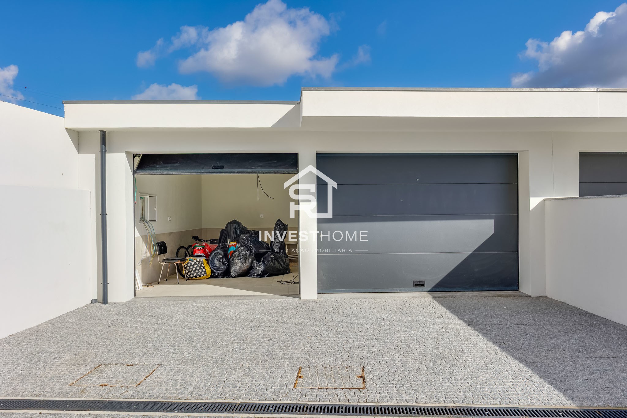 Andar Moradia T3 duplex | 3 Frentes|1º Piso | Rooftop| Box 