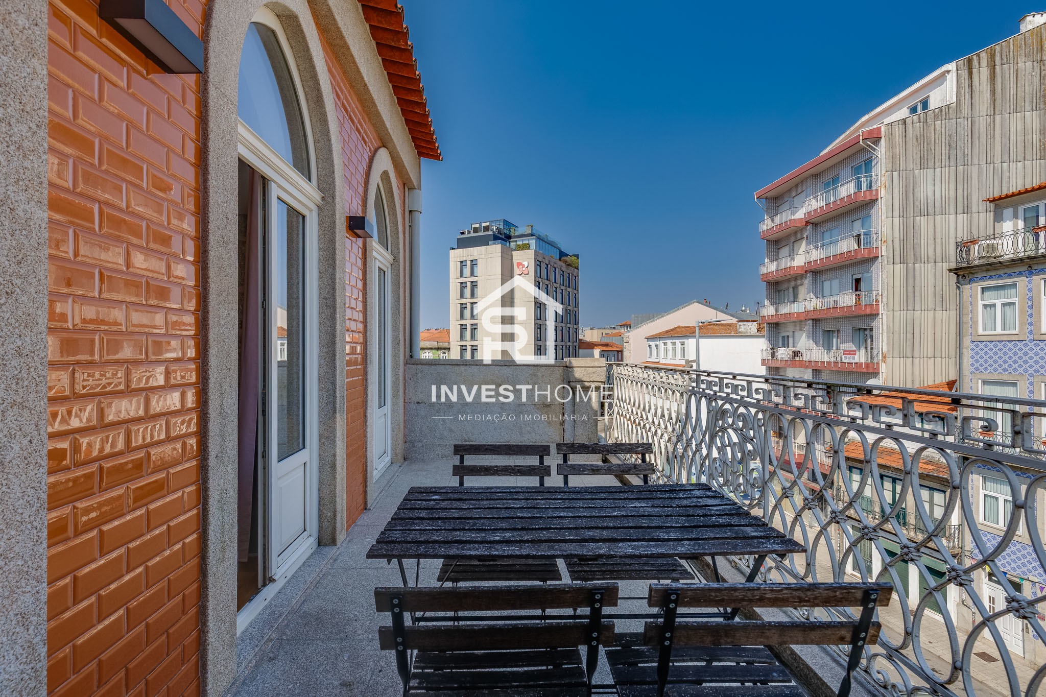 Apartamento T1 | Mobilado e Equipado | Terraço | Último Piso