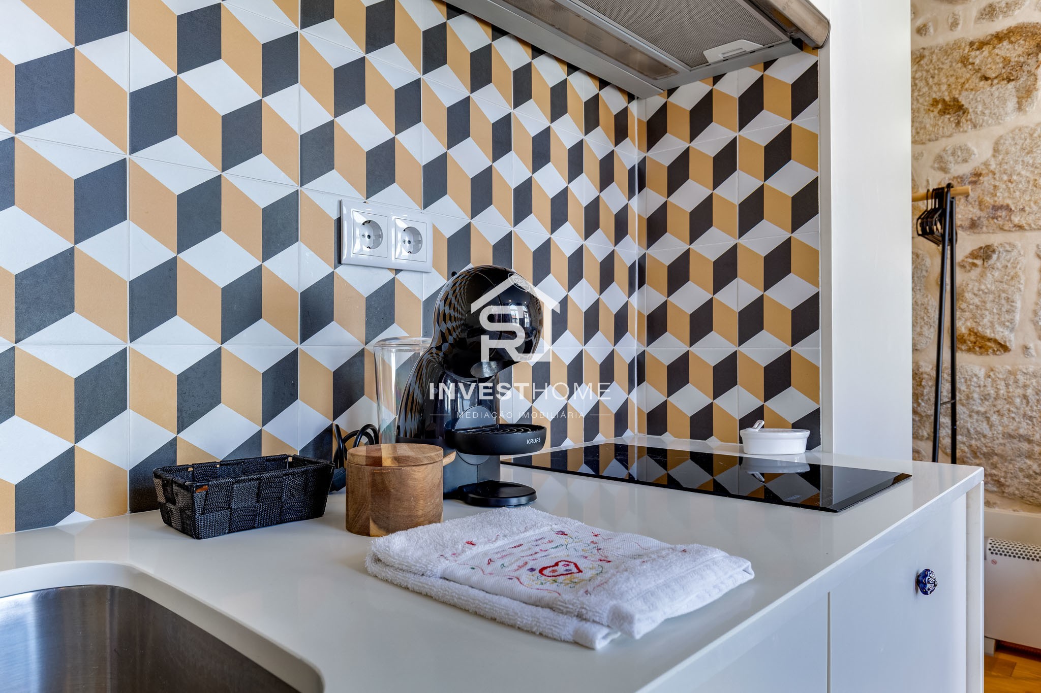 Apartamento T1 | Mobilado e Equipado | Terraço | Último Piso