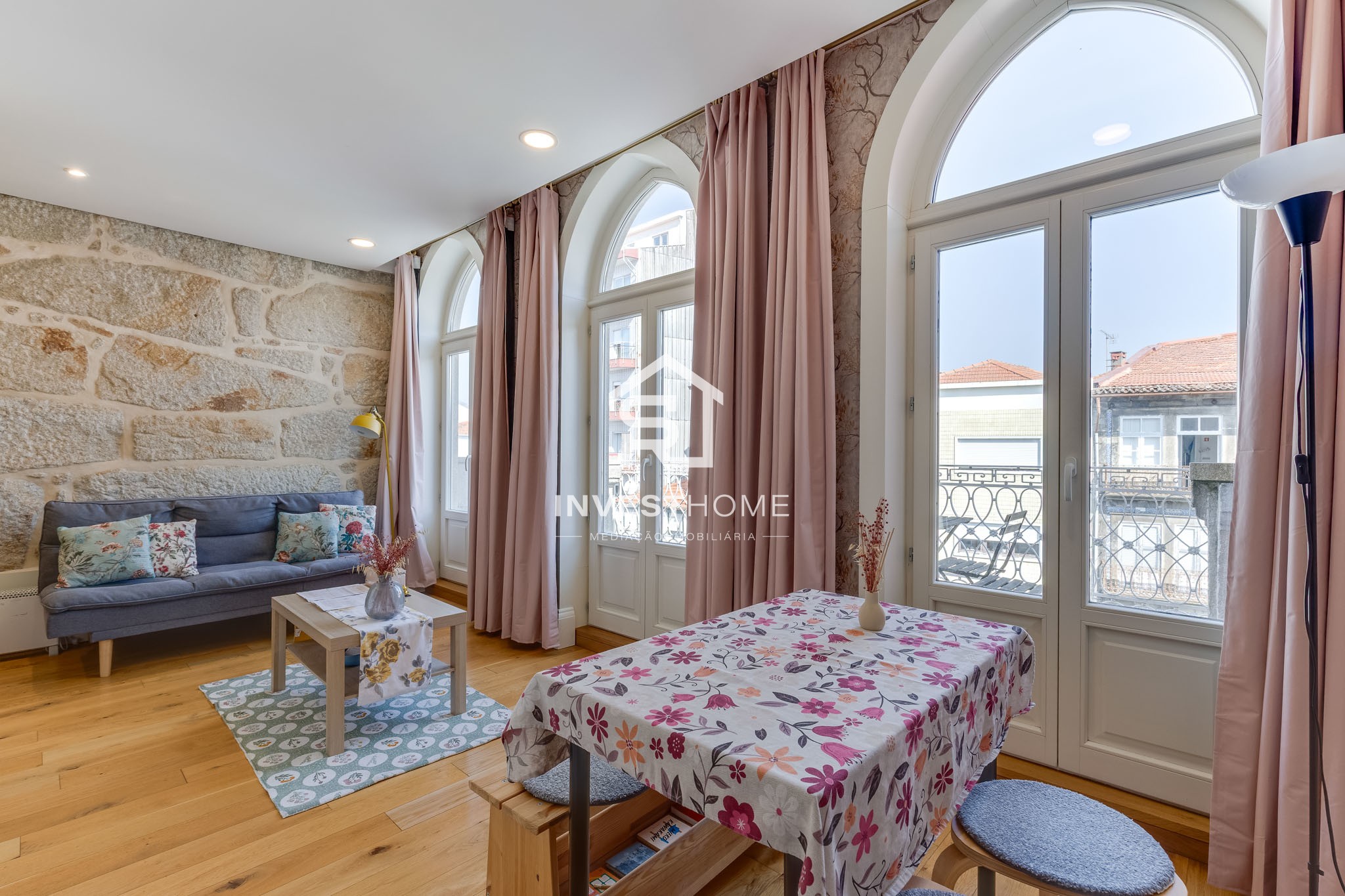 Apartamento T1 | Mobilado e Equipado | Terraço | Último Piso