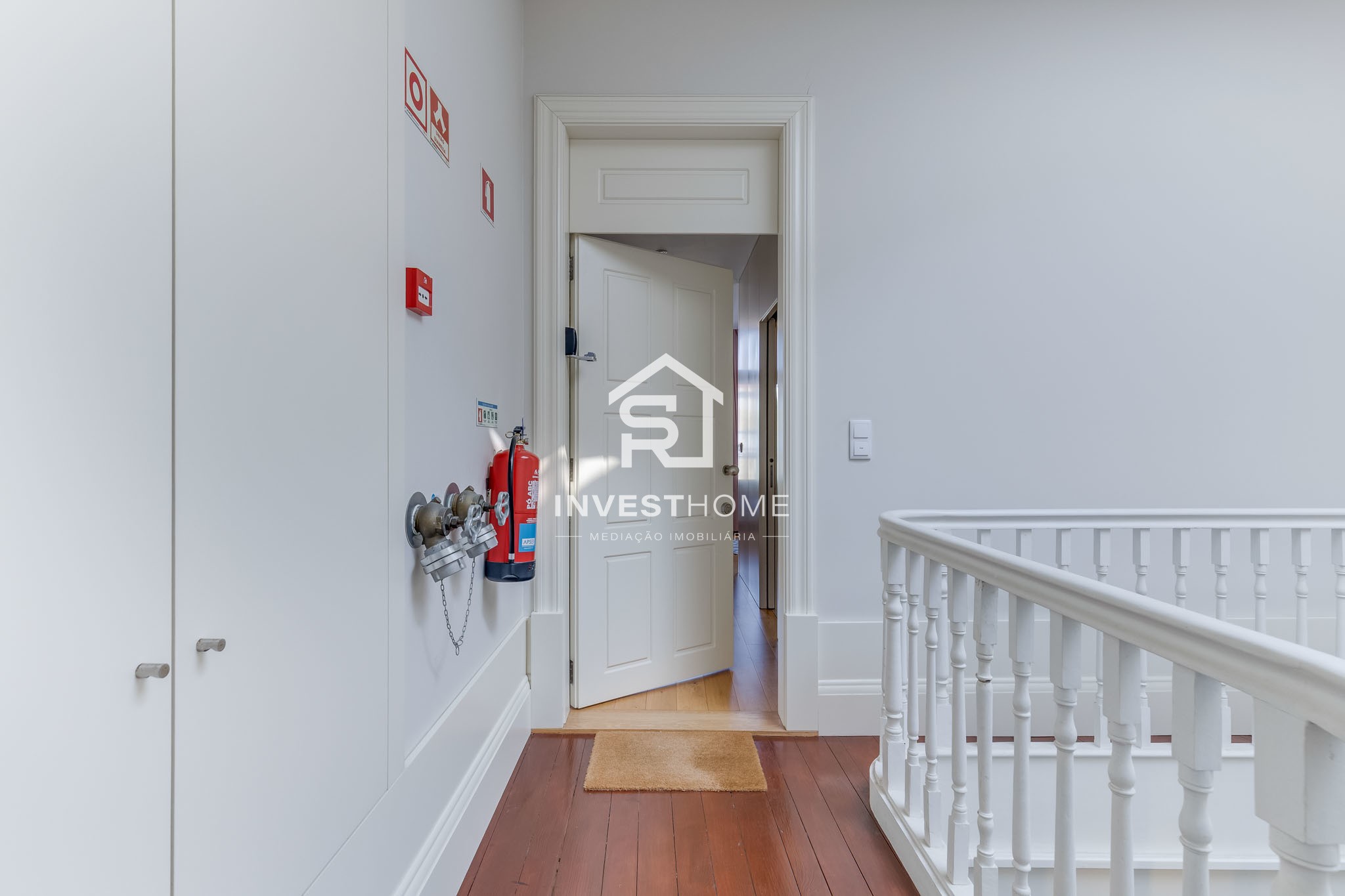 Apartamento T1 | Mobilado e Equipado | Terraço | Último Piso