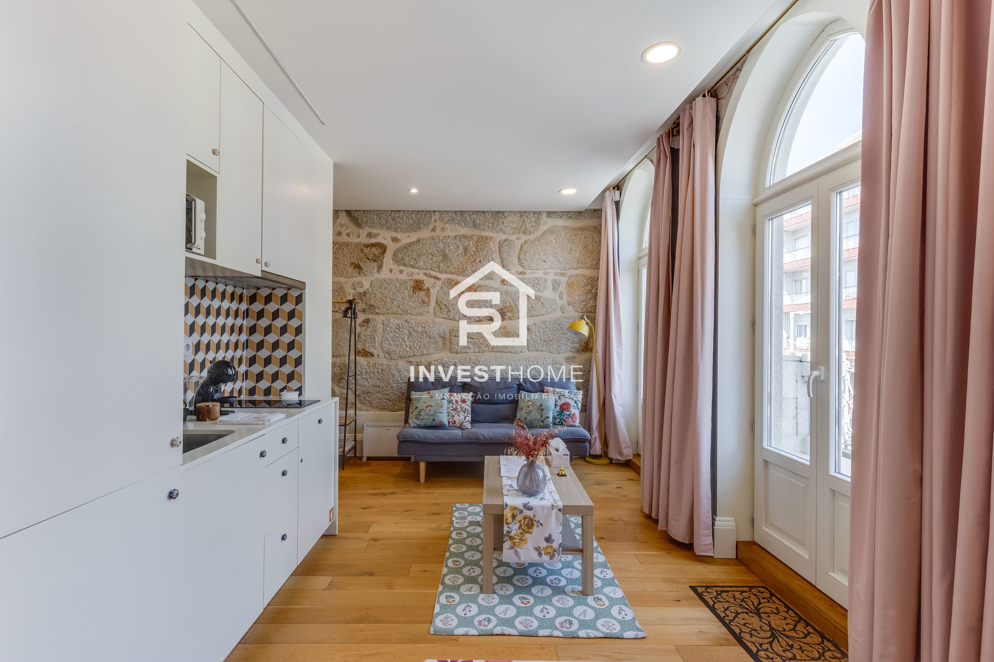 Apartamento T1 | Mobilado e Equipado | Terraço | Último Piso