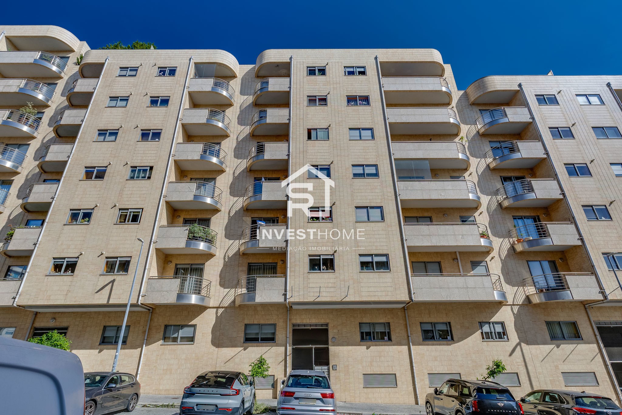Apartamento T1 | Mobilado e Equipado | Terraço | Lugar garagem