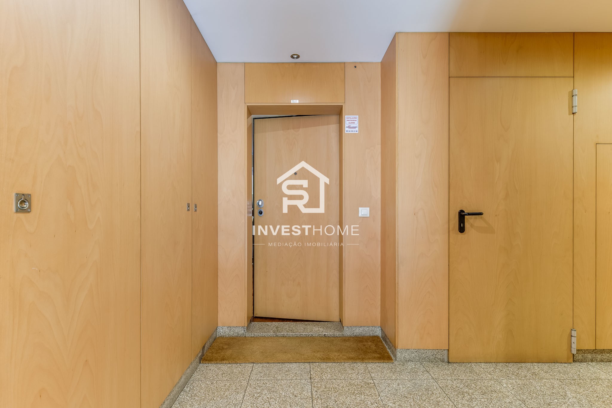 Apartamento T1 | Mobilado e Equipado | Terraço | Lugar garagem