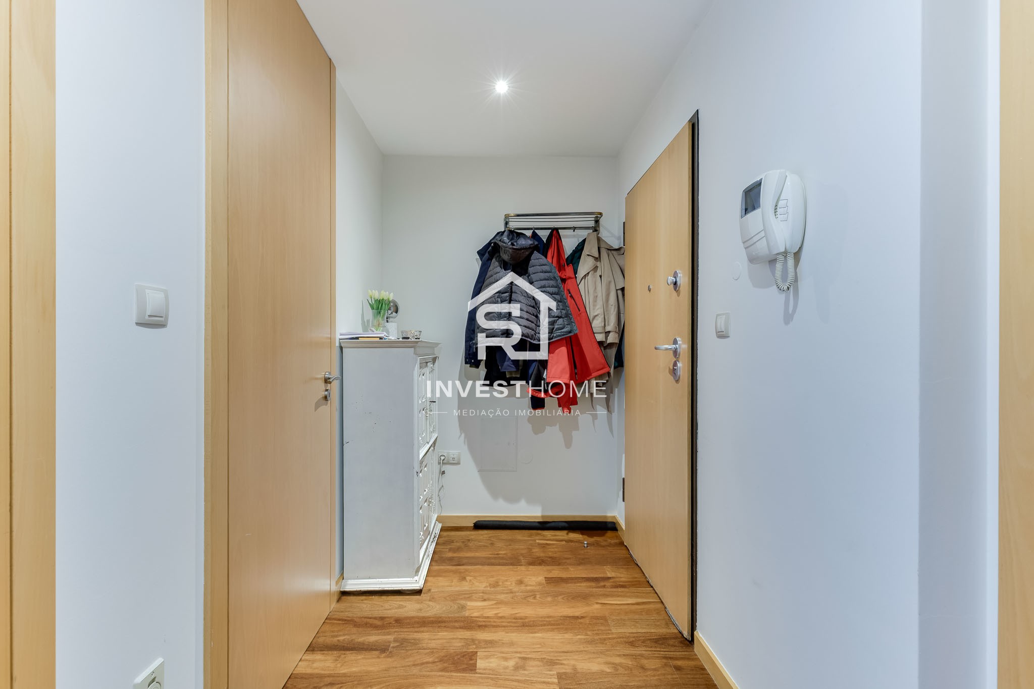 Apartamento T1 | Mobilado e Equipado | Terraço | Lugar garagem