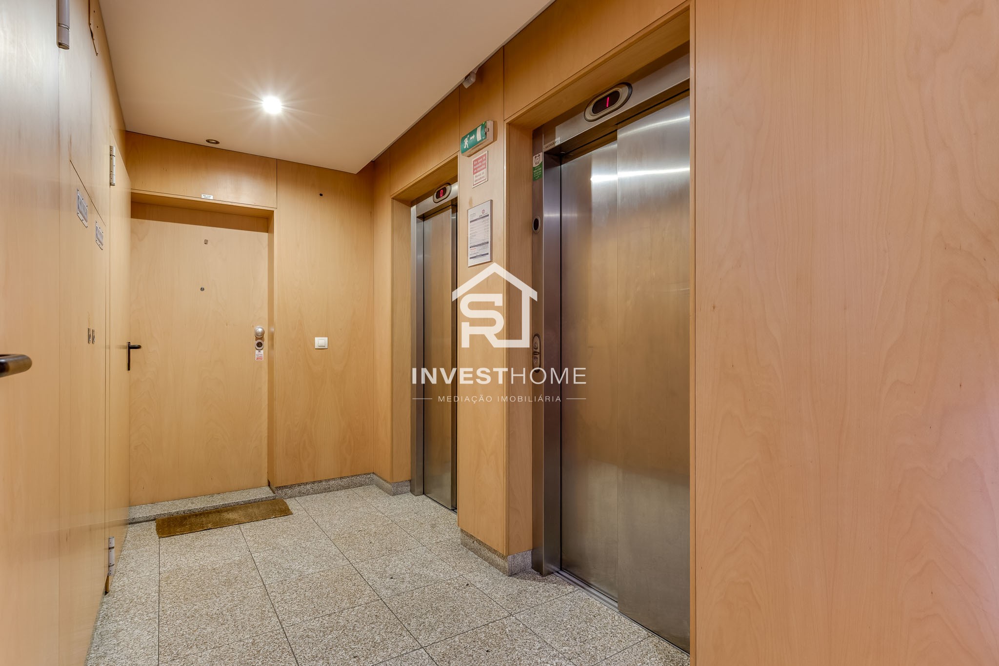 Apartamento T1 | Mobilado e Equipado | Terraço | Lugar garagem