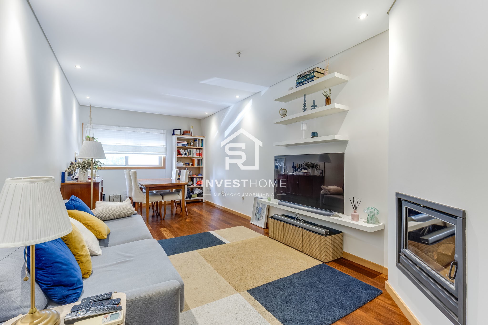 Apartamento T1 | Mobilado e Equipado | Terraço | Lugar garagem