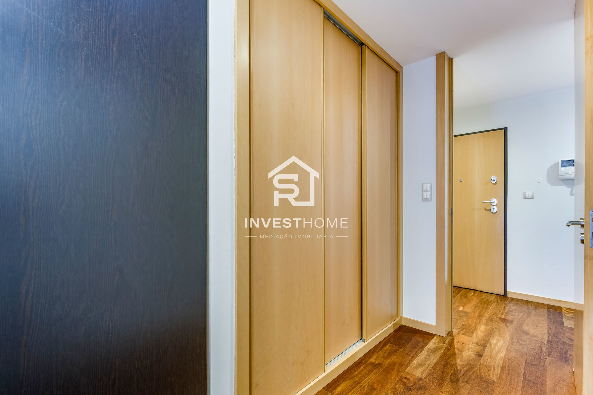 Apartamento T1 | Mobilado e Equipado | Terraço | Lugar garagem