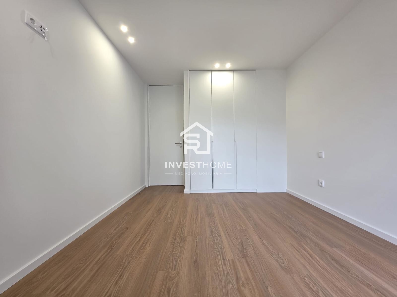 Apartamento T1 | Novo 2026 | Pronto a Habitar | Box 1 Viatura