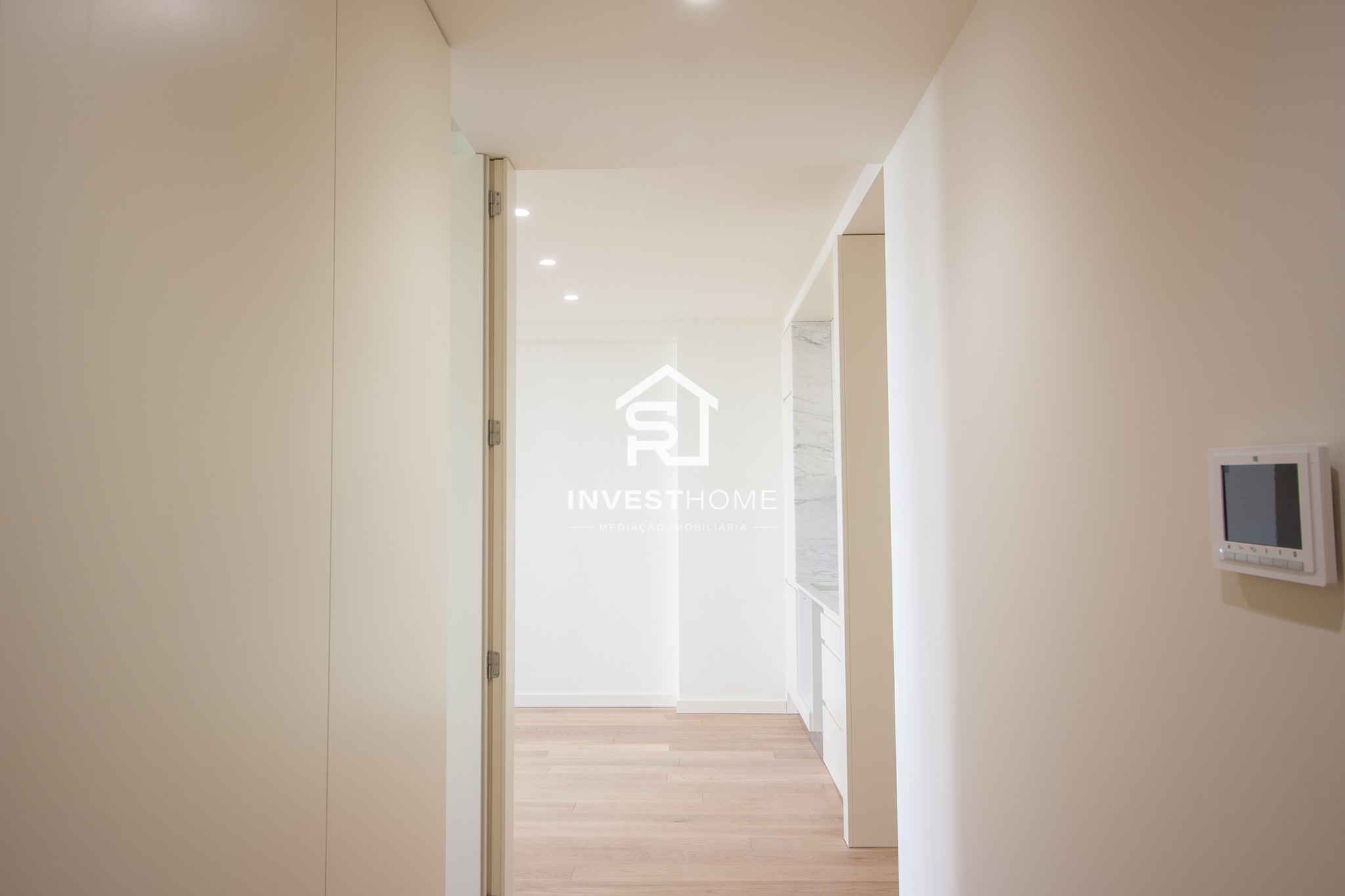Apartamento T1 | Novo | Nascente | Metro Casa da Música | Boavista 