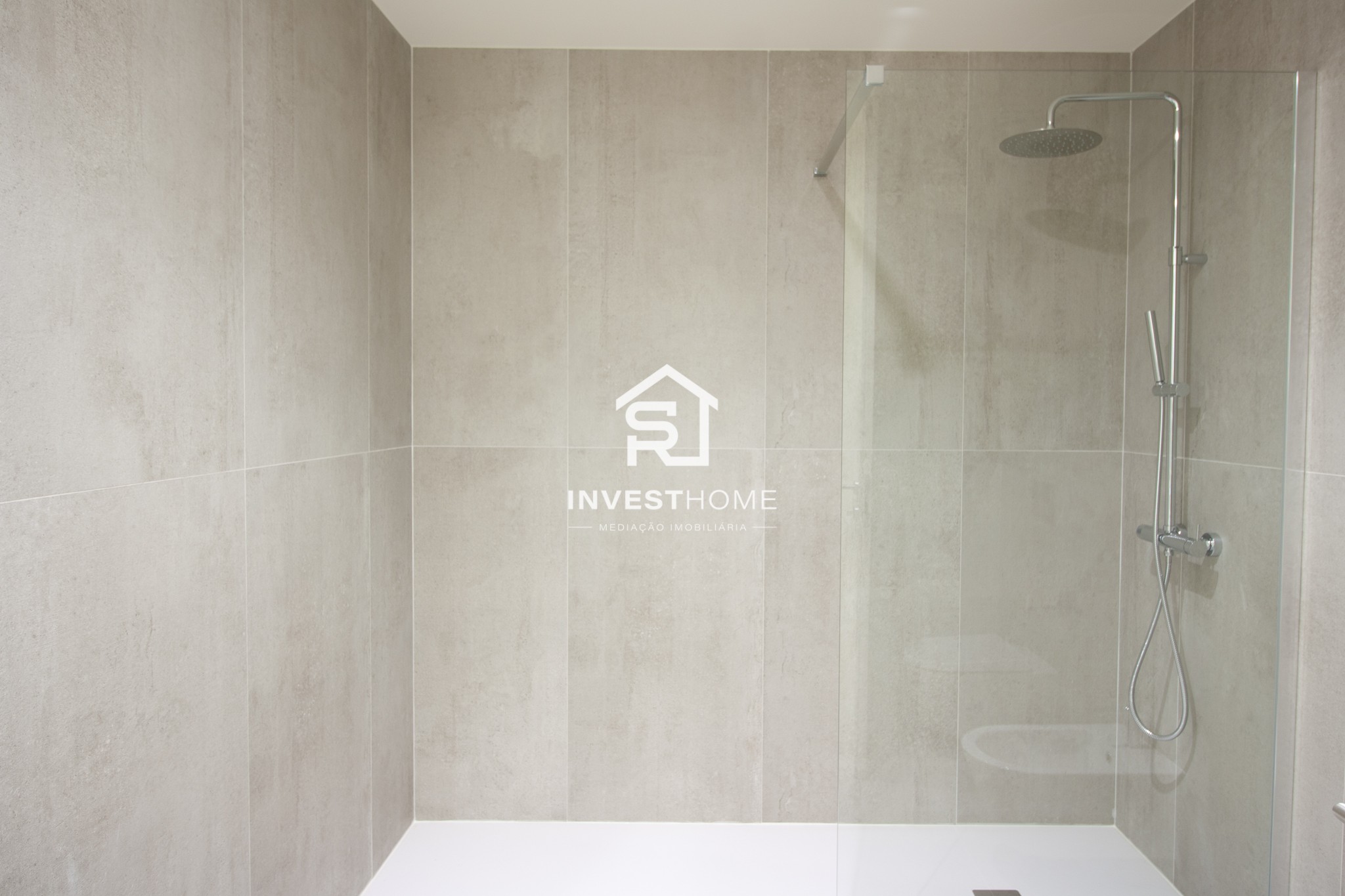 Apartamento T1 | Novo | Nascente | Metro Casa da Música | Boavista 