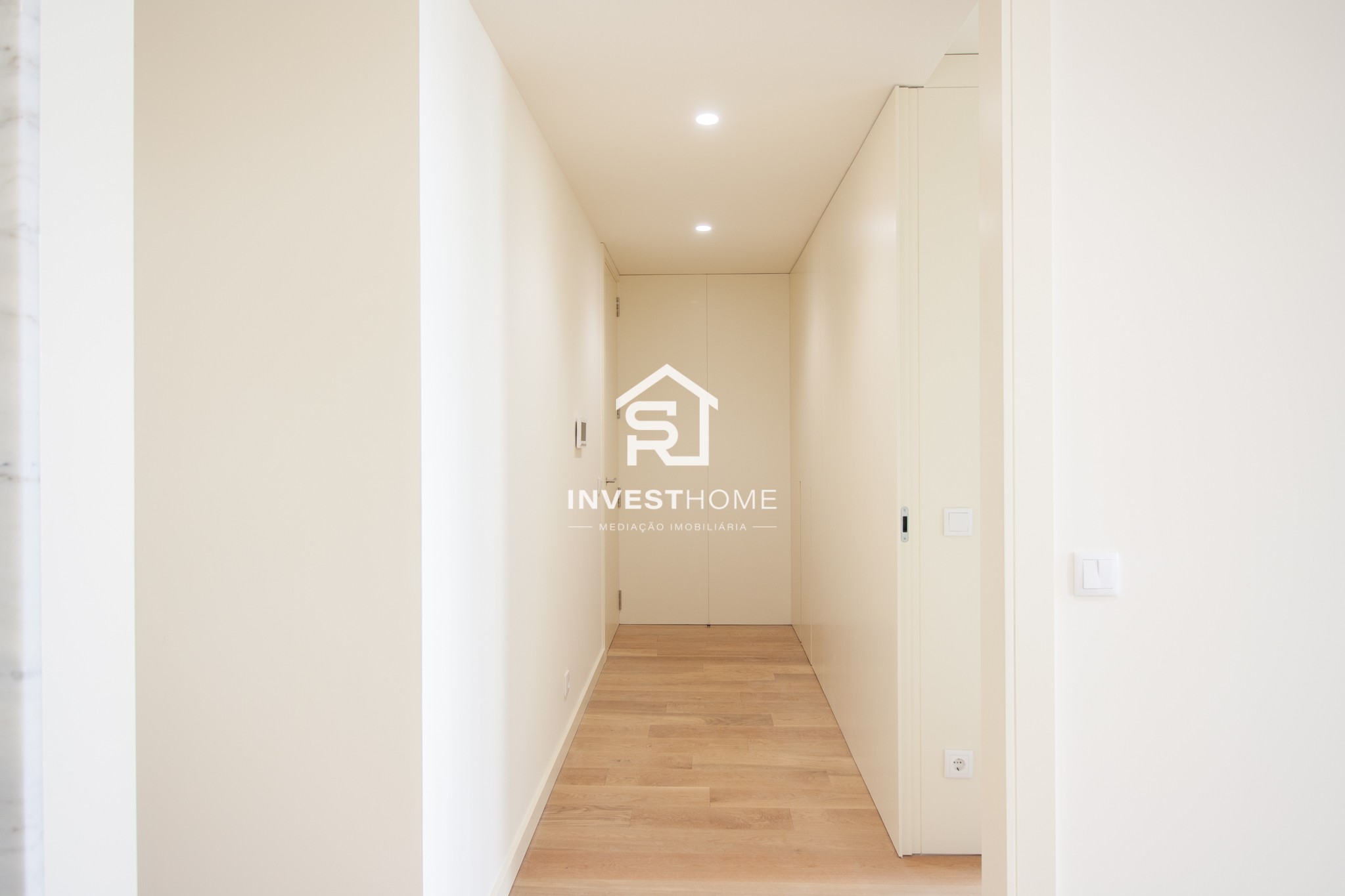 Apartamento T1 | Novo | Nascente | Metro Casa da Música | Boavista 