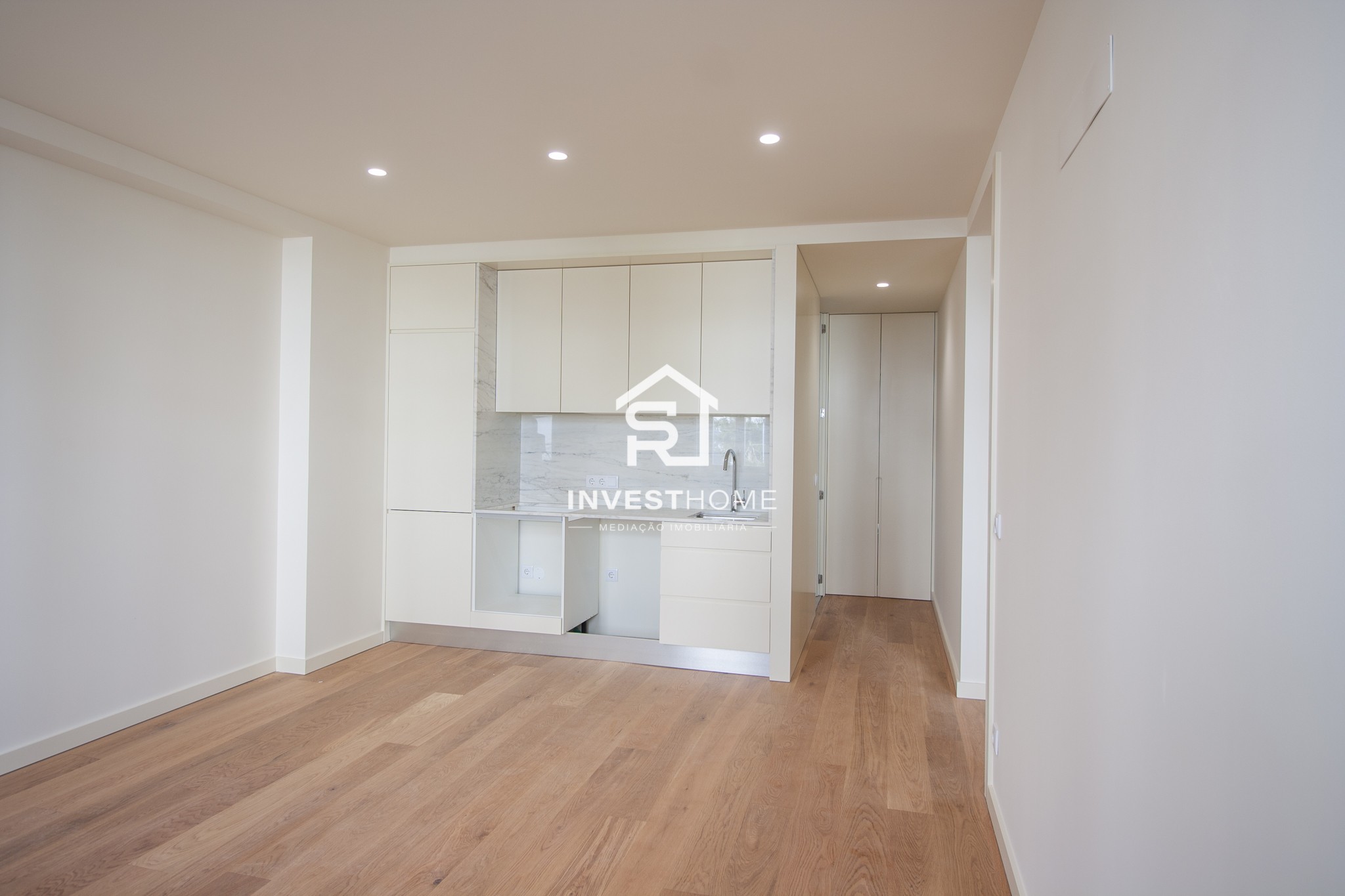 Apartamento T1 | Novo | Nascente | Metro Casa da Música | Boavista 