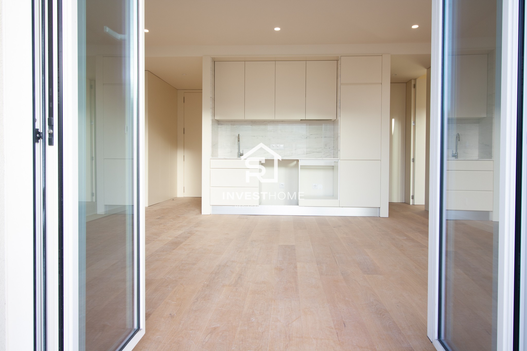 Apartamento T1 | Novo | Varanda | Poente | Metro Casa da Música | Boavista 