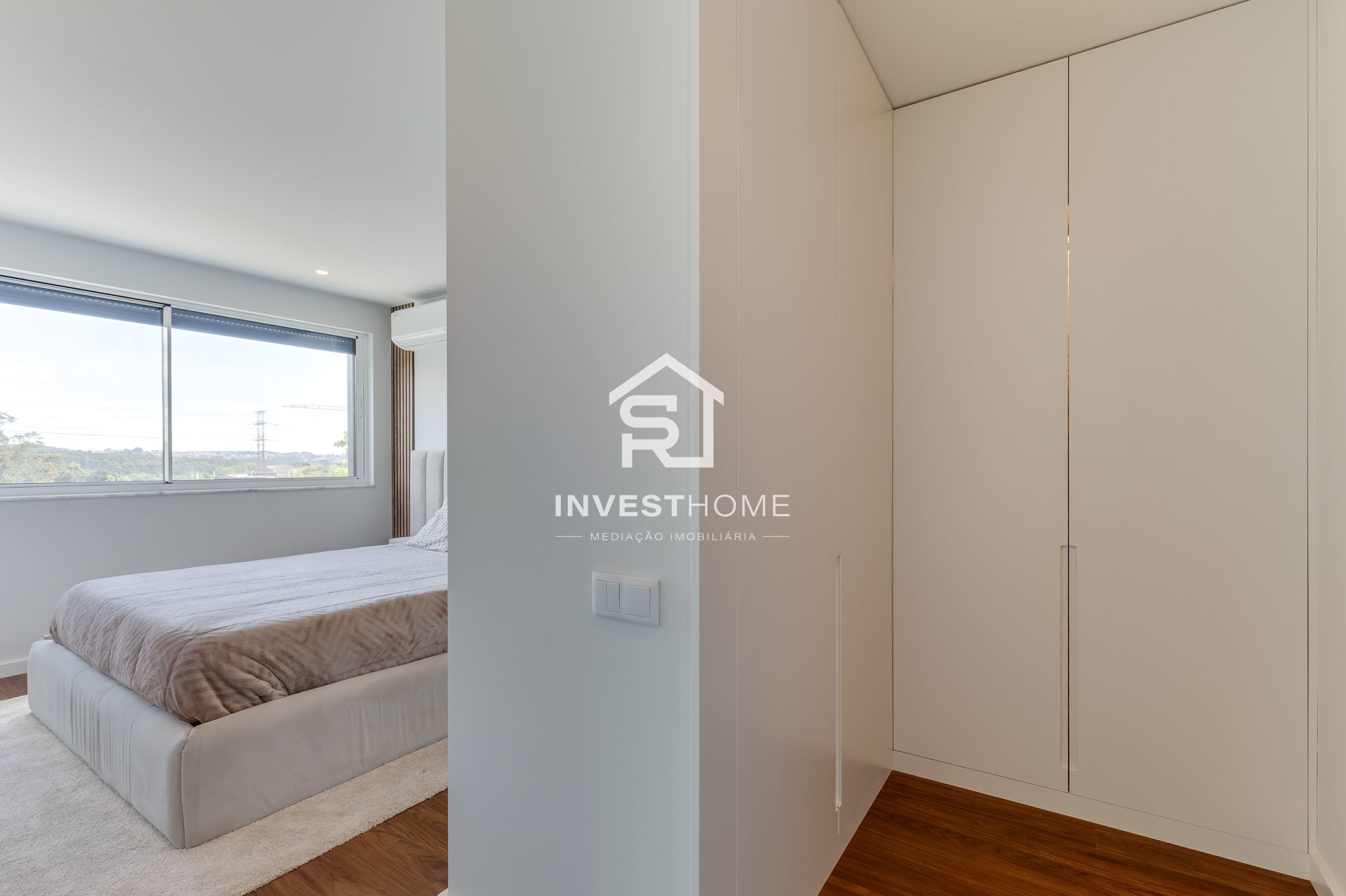 Apartamento T2 | 2024 | Como novo | Varanda | Lug Garagem