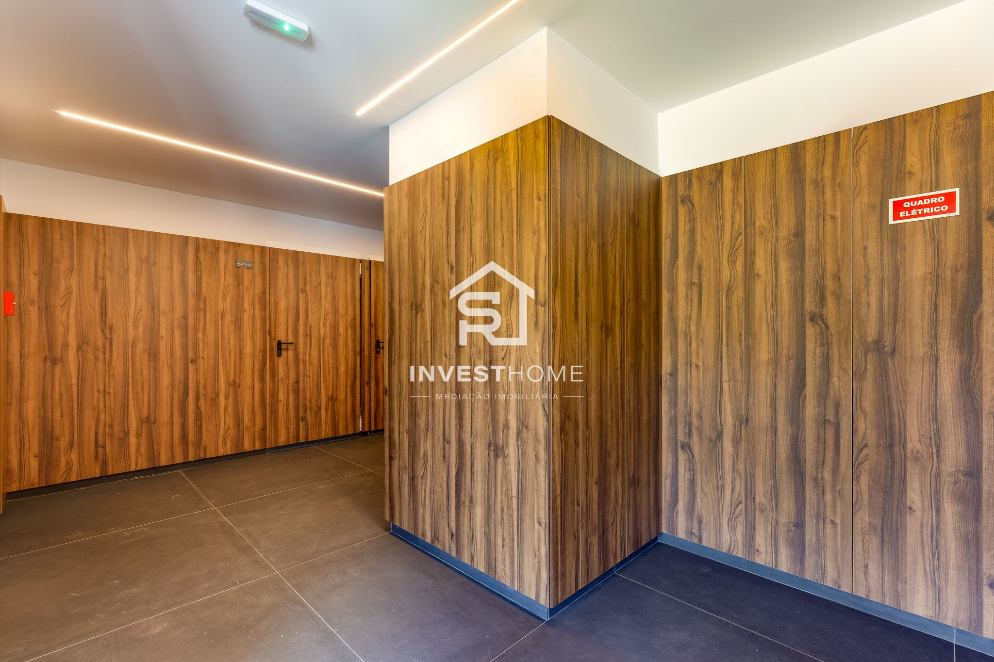 Apartamento T2 | 2024 | Como novo | Varanda | Lug Garagem