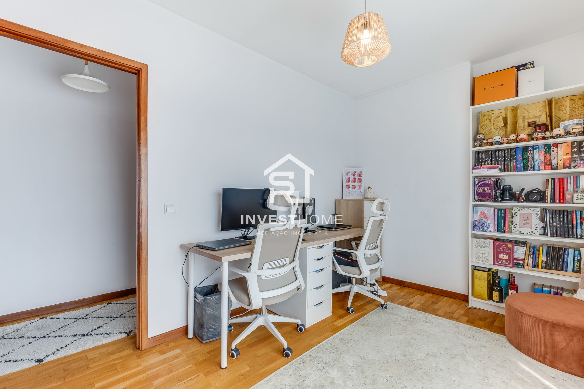 Apartamento T2 | Boas áreas | Varanda | 2 Lugares Garagem