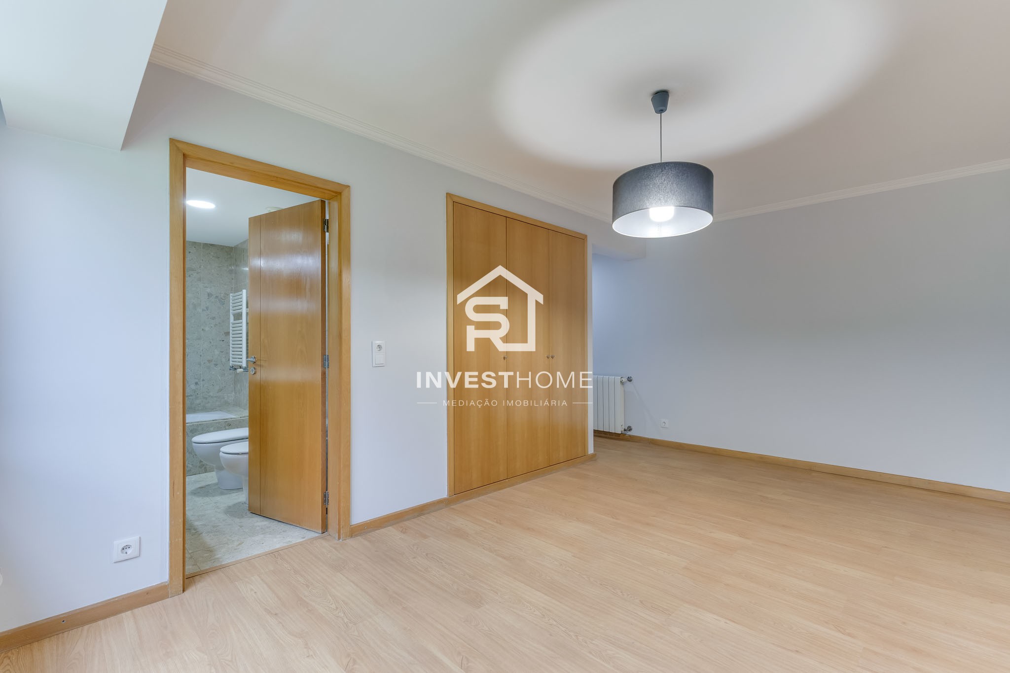 Apartamento T2 | Metro do Lidador | Varanda | Jardins | Lug. Garagem | Arrumos