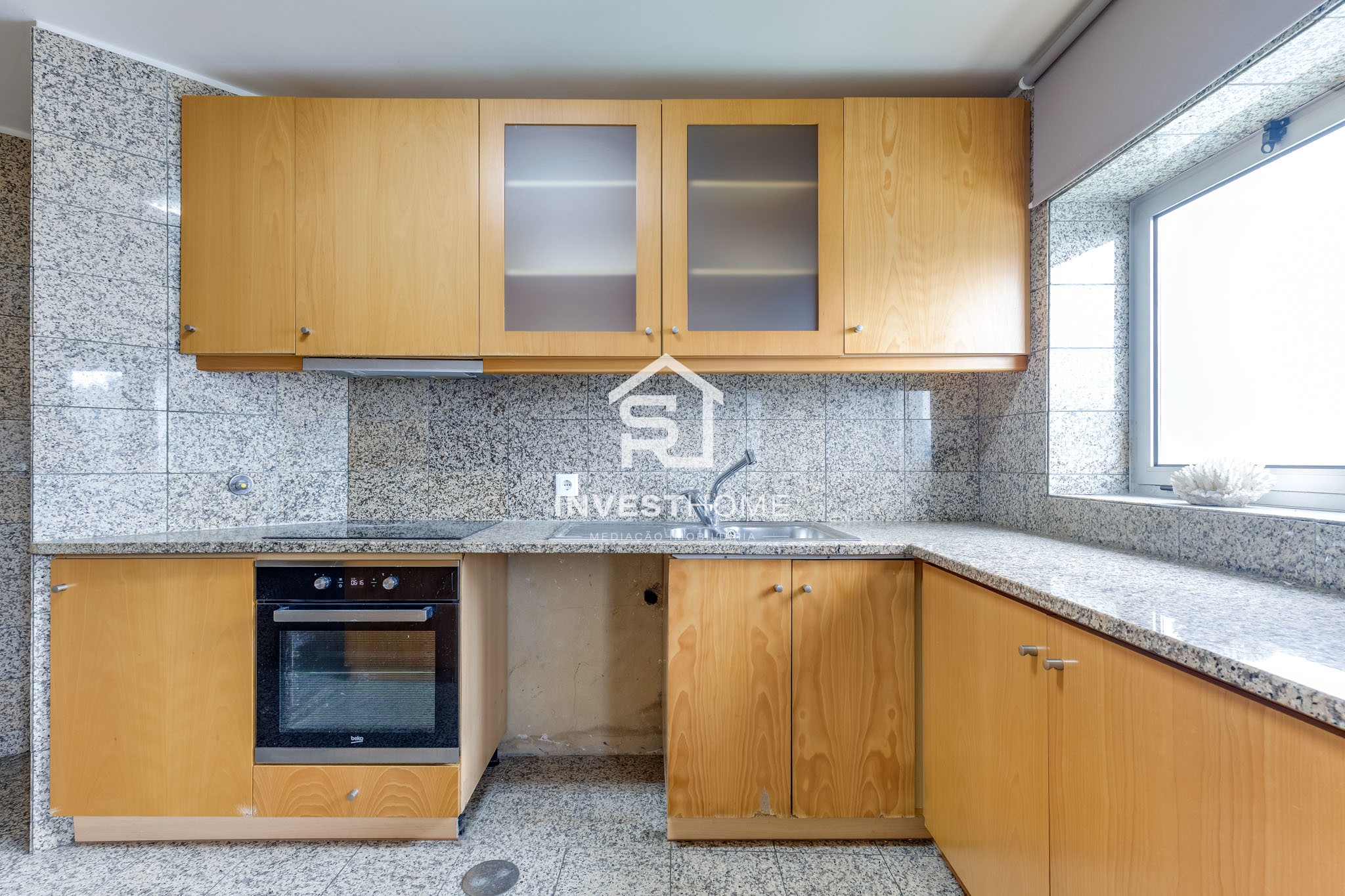 Apartamento T2 | Metro do Lidador | Varanda | Jardins | Lug. Garagem | Arrumos