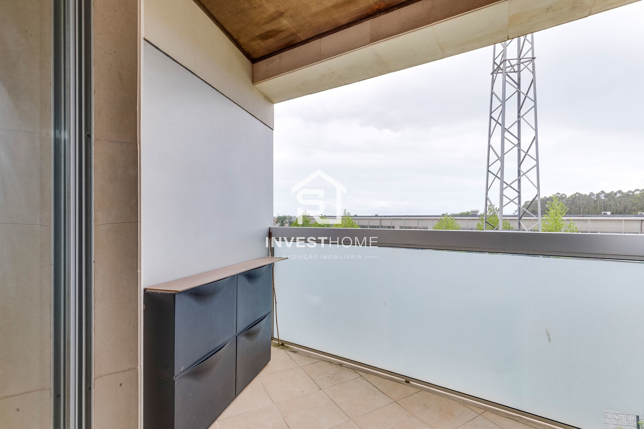 Apartamento T2 | Metro do Lidador | Varanda | Jardins | Lug. Garagem | Arrumos