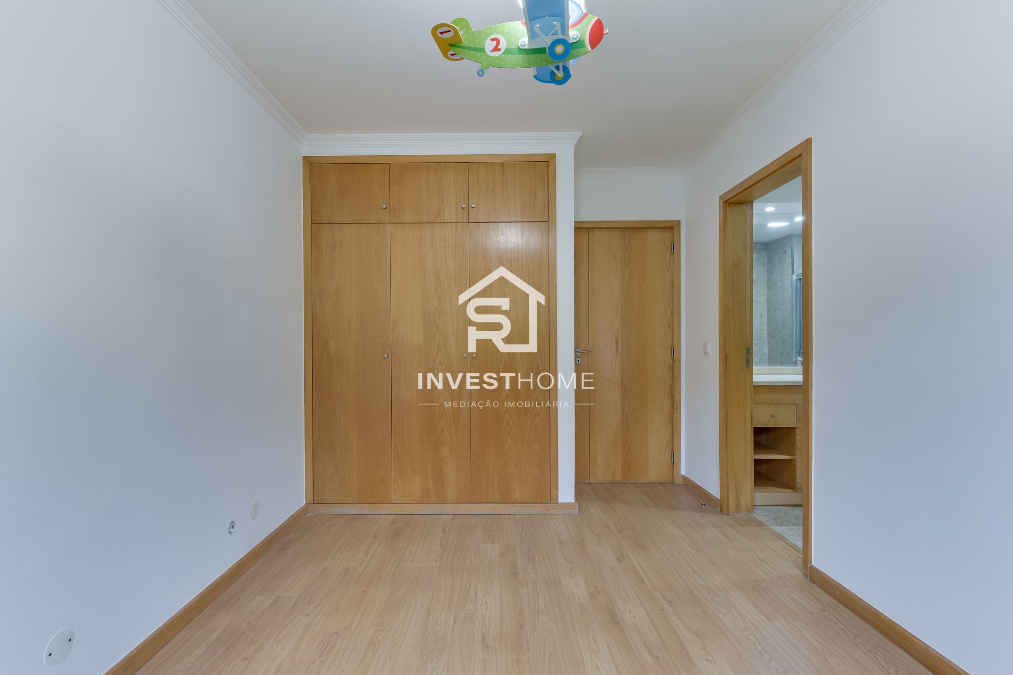 Apartamento T2 | Metro do Lidador | Varanda | Jardins | Lug. Garagem | Arrumos