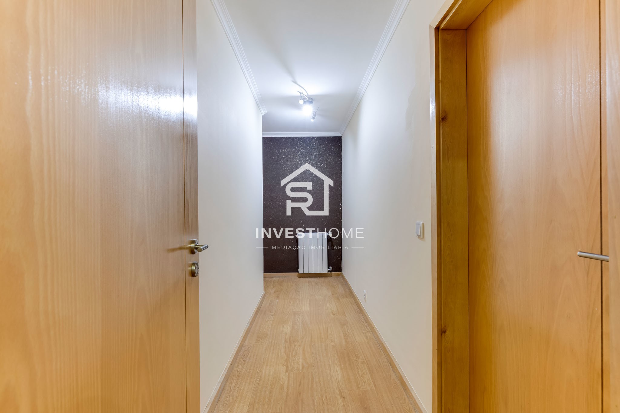 Apartamento T2 | Metro do Lidador | Varanda | Jardins | Lug. Garagem | Arrumos
