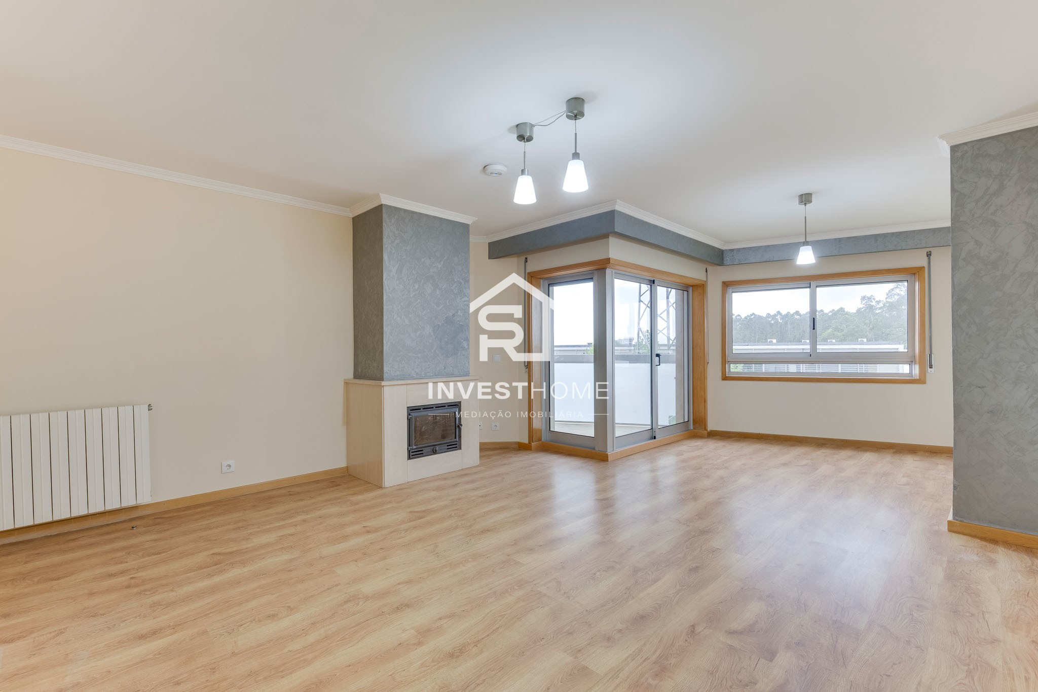 Apartamento T2 | Metro do Lidador | Varanda | Jardins | Lug. Garagem | Arrumos