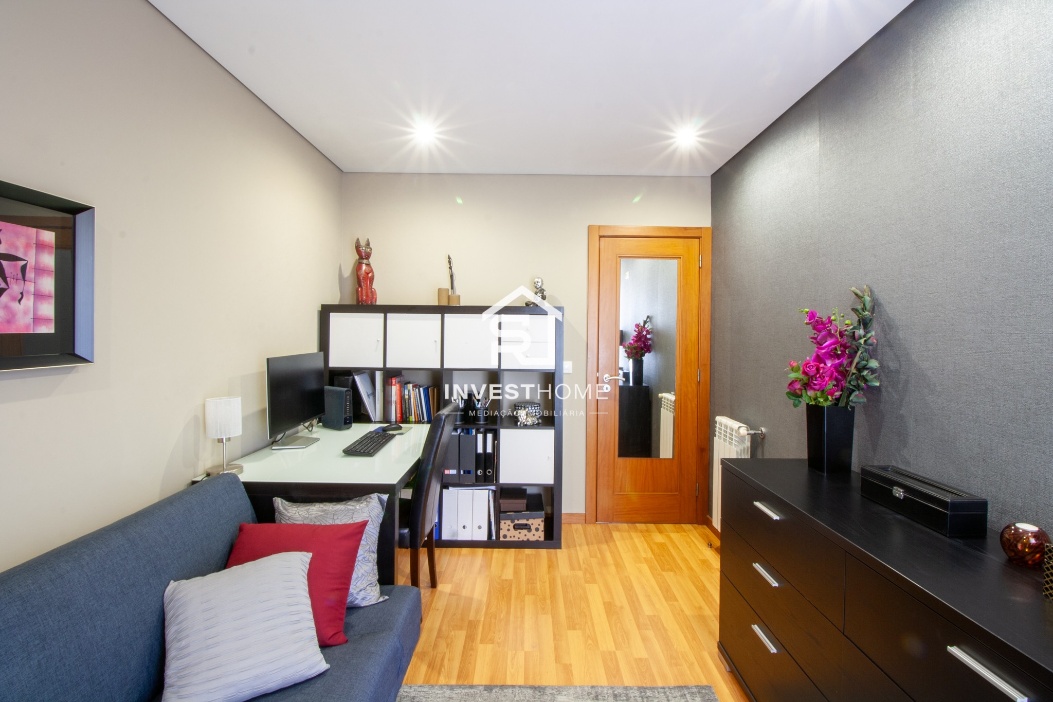 Apartamento T2 | Mobilado e Equipado | Varandas | Lugar de Garagem | Arrumos | Matosinhos