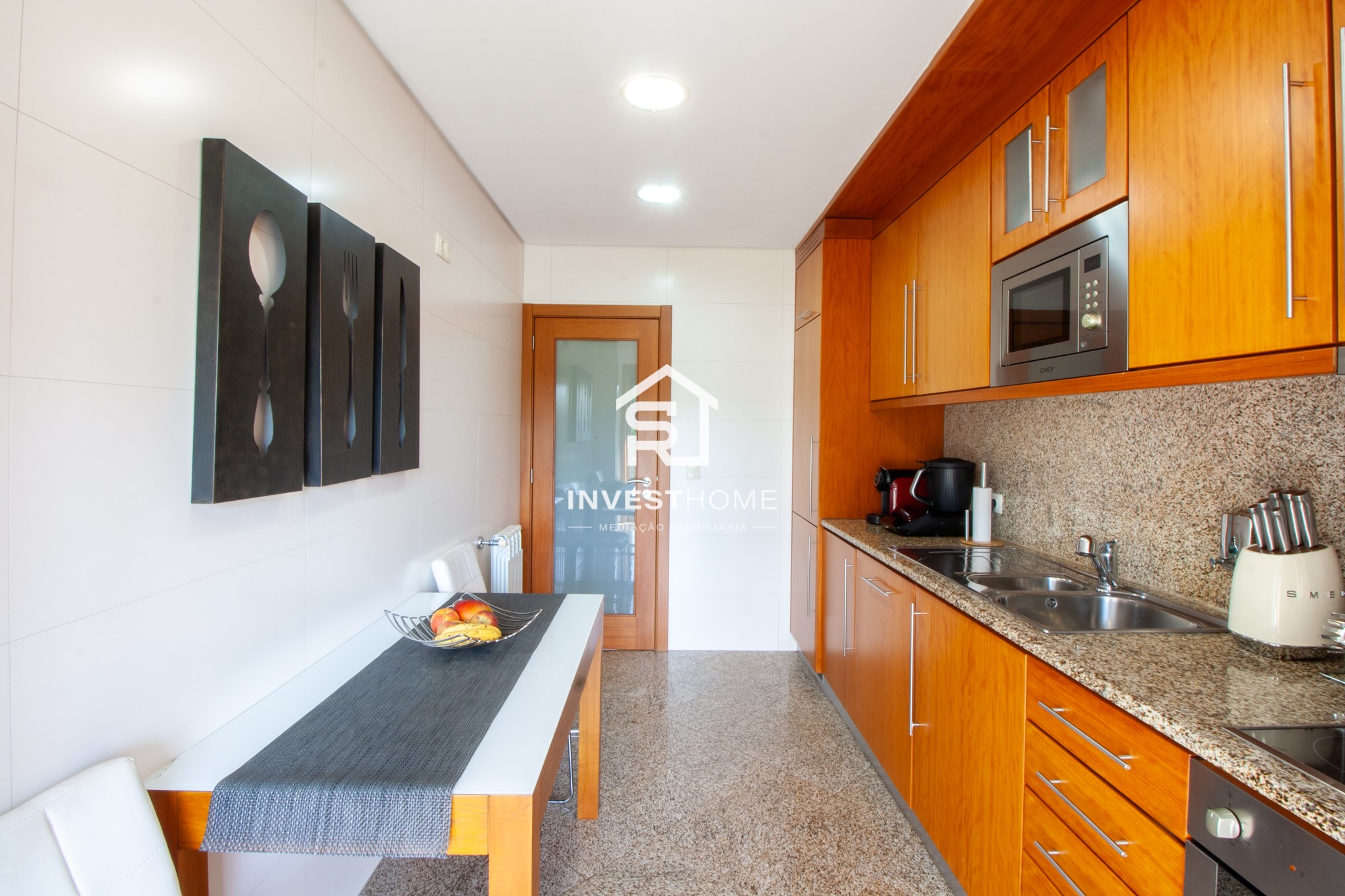 Apartamento T2 | Mobilado e Equipado | Varandas | Lugar de Garagem | Arrumos | Matosinhos