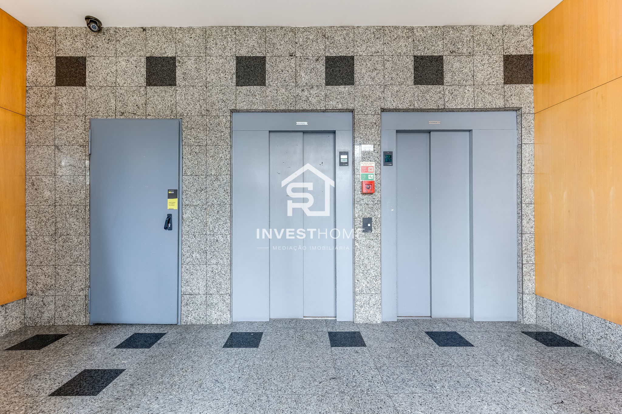 Apartamento T2 | Renovado | Centro da Maia | Lug Garagem